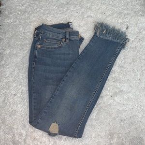 Free People Fringe Skinny Jeans. W25